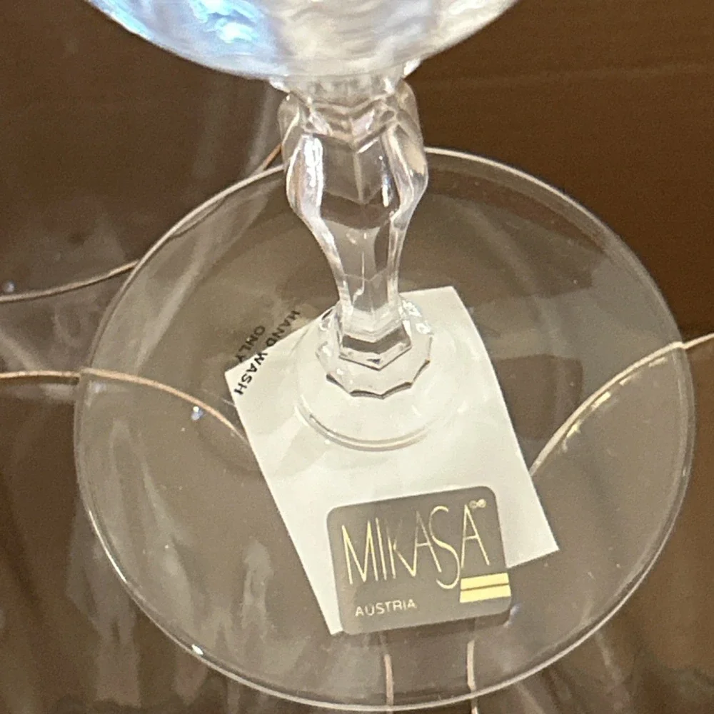 Mikasa Allegro Gold Rimmed‎ Crystal Wine Goblets Set Of Four New In Box